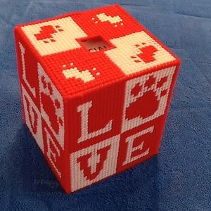 Paws & Love tissue box cover